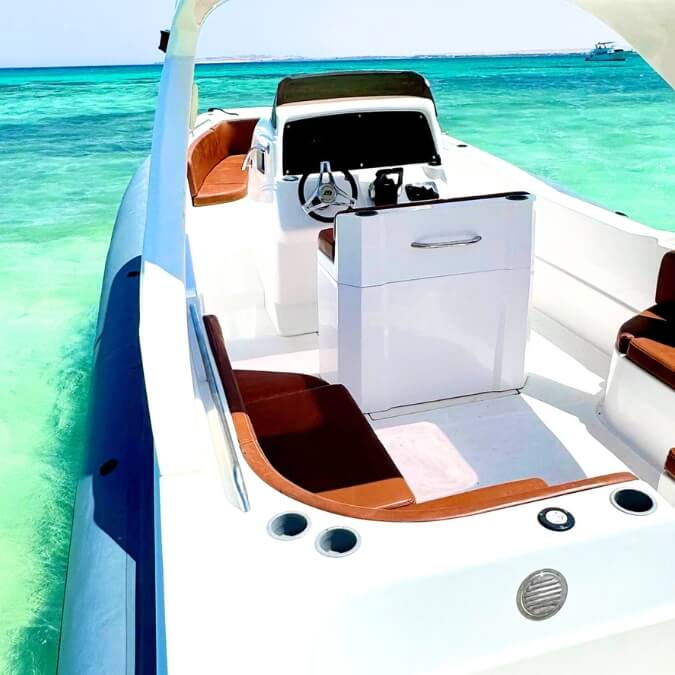 prywatna-łódź-motorowa-speedboat